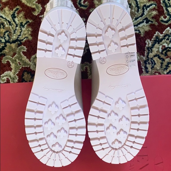 Valentino Pale Pink Rockstud Rubber Rainboots - Picture 7 of 8